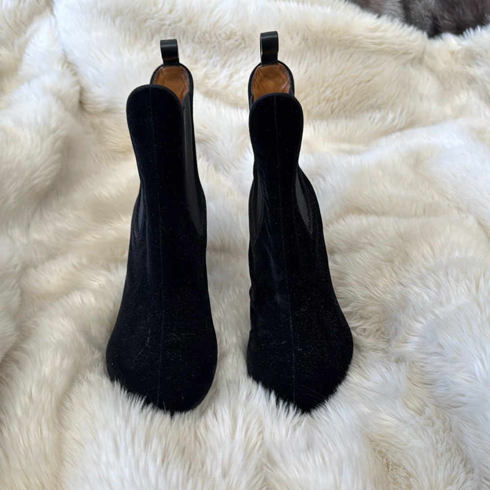Chloe black velvet booties